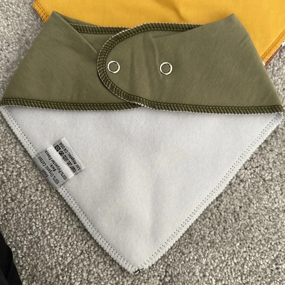 Diaper squad organic cotton bibs - Picture 2 of 3